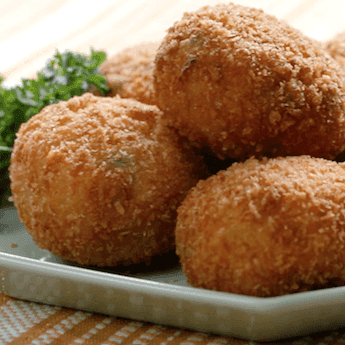 Elsie's Bite Size Chicken Pot Pie