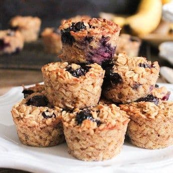 Oatmeal Bites with Banana and Blueberry