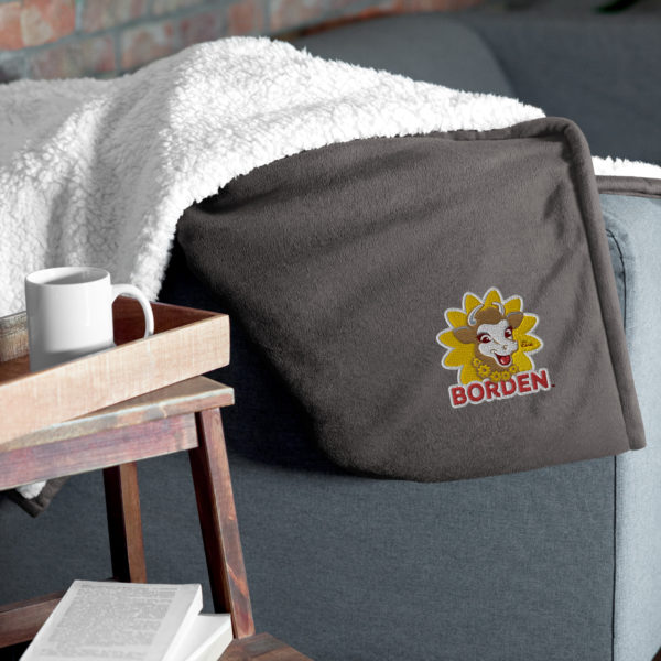 Elsie's Ultra-Soft sherpa blanket - Image 4