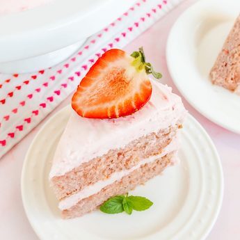 Elsie’s Old-Fashioned Strawberry Cake